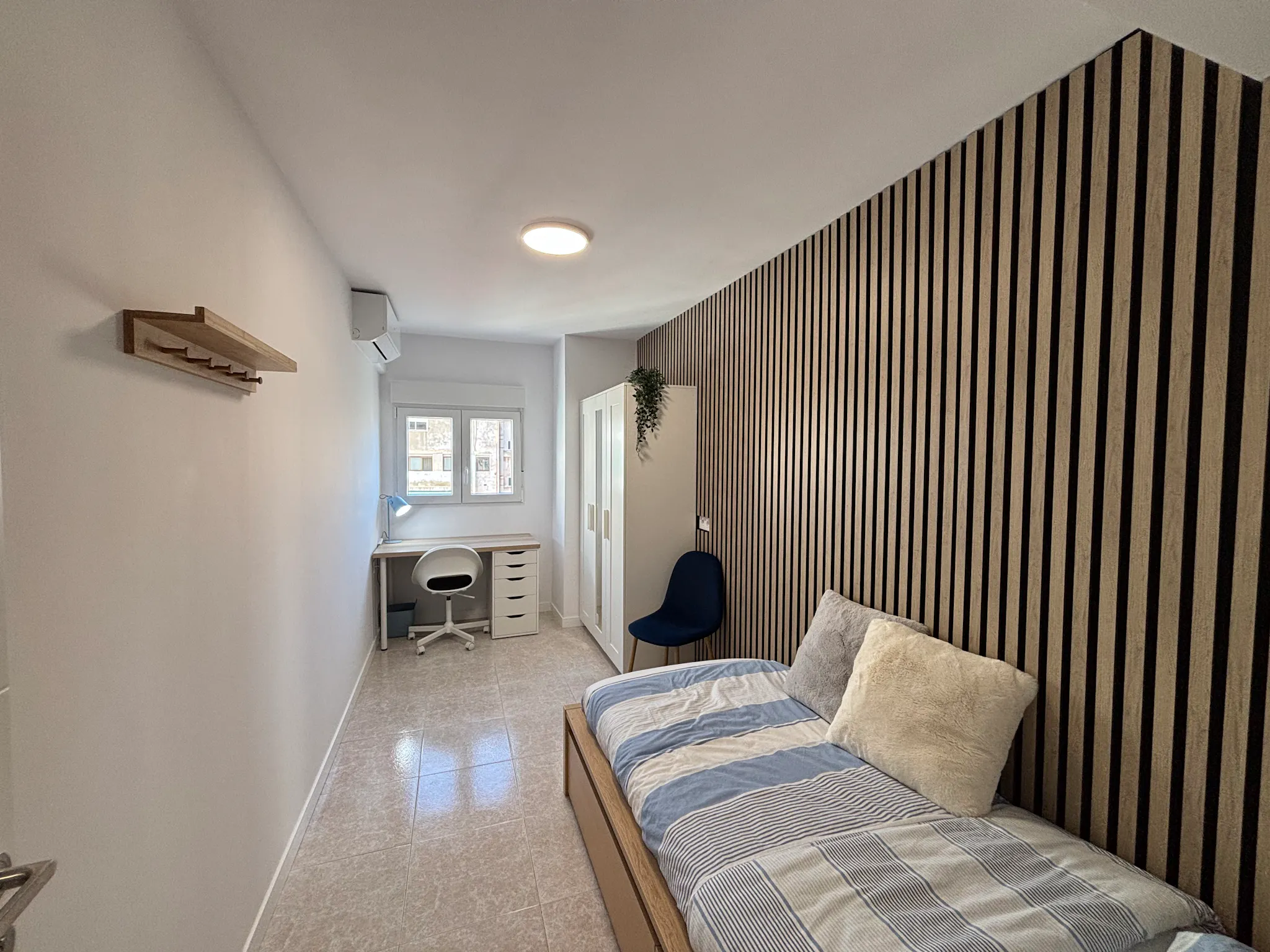 Carrer de Rodrigo de Pertegás, Valencia preview