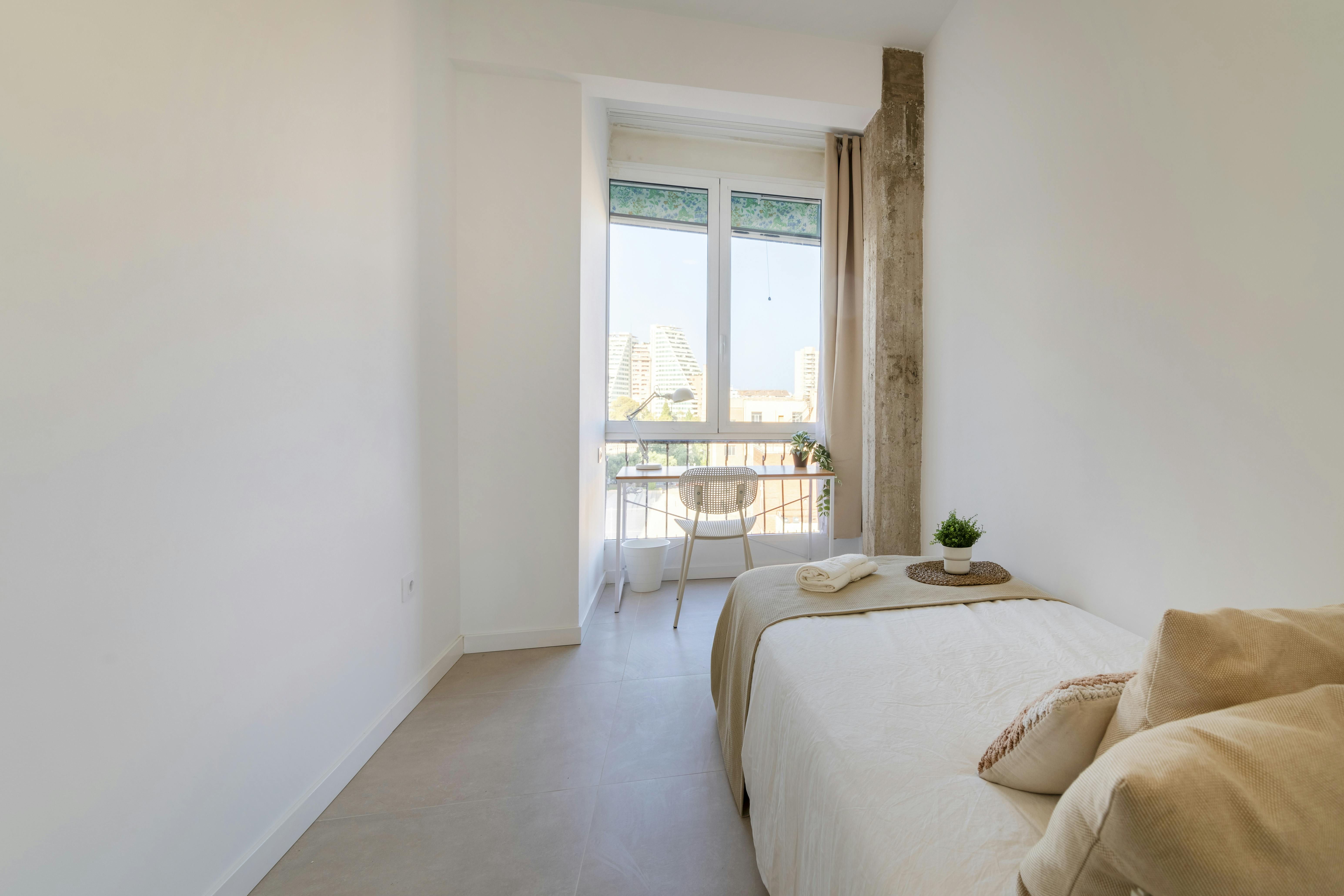 Carrer de l'Escultor Josep Capuz, Valencia Valencia