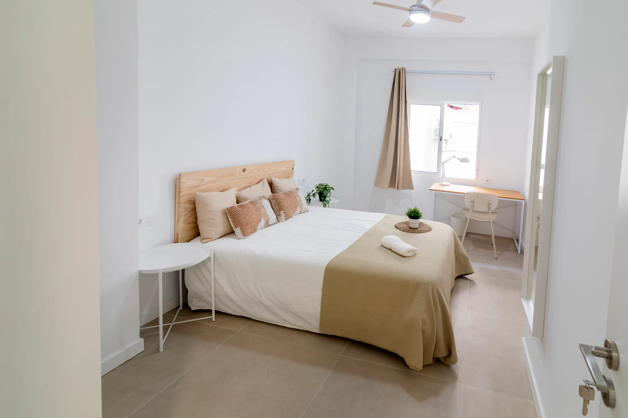 Carrer de l'Escultor Josep Capuz, Valencia preview