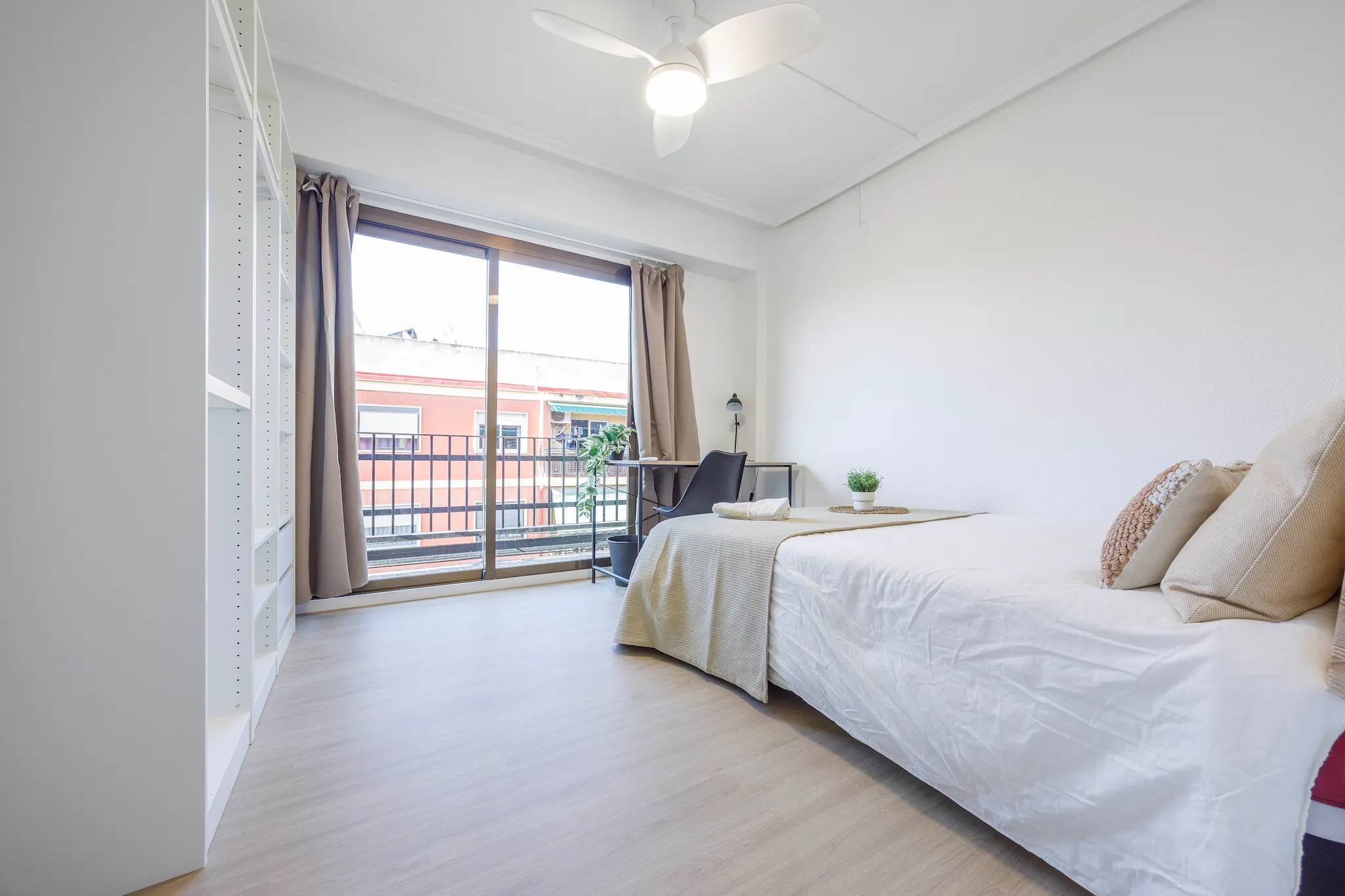 Carrer de Francesc Martínez, Valencia preview