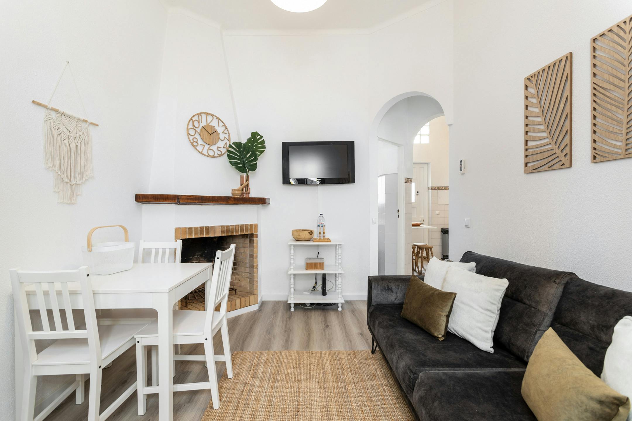 Hus att hyra för 9 999 € i månaden i Santa Luzia, Rua Capitão Jorge Ribeiro