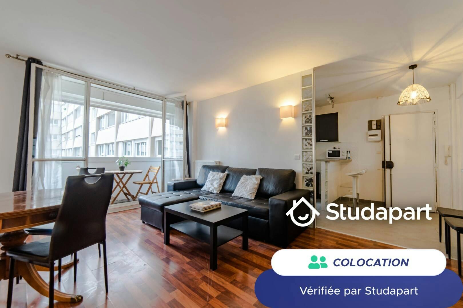 Private room for rent for €650 per month in Puteaux, Jardins Boieldieu