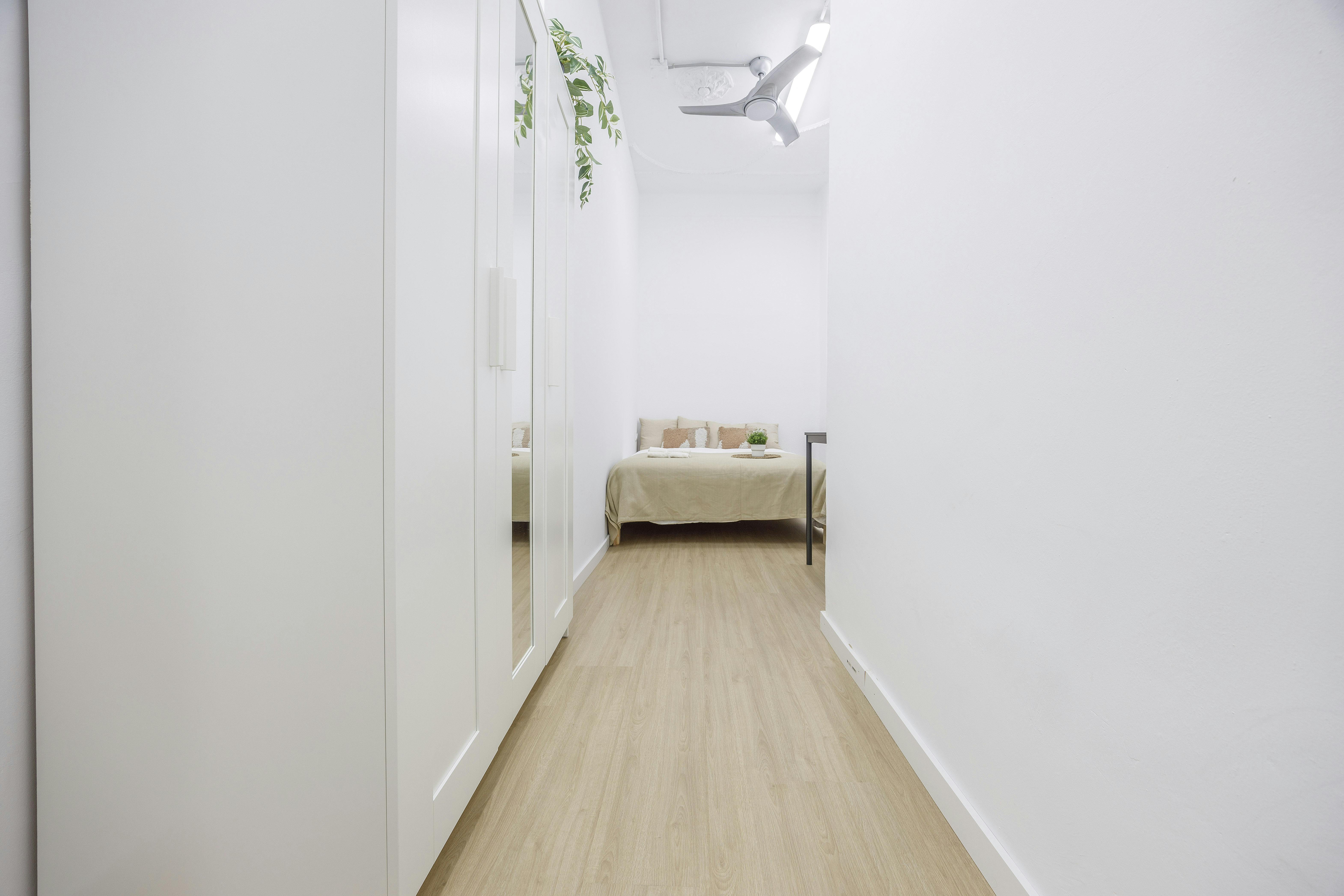 Private room for rent for €470 per month in Valencia, Carrer de Ribera