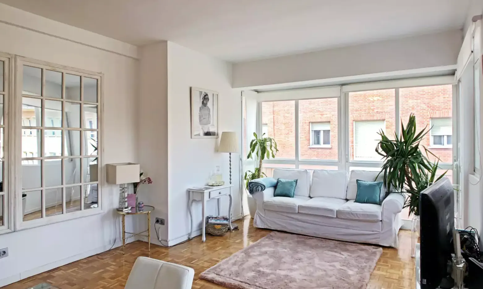 4-Bedroom Apartment in Calle de Lazaga, Madrid (1620732) ROOM 1