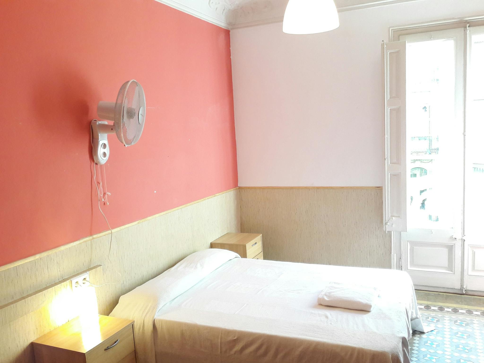 Carrer de Mallorca, Barcelona preview