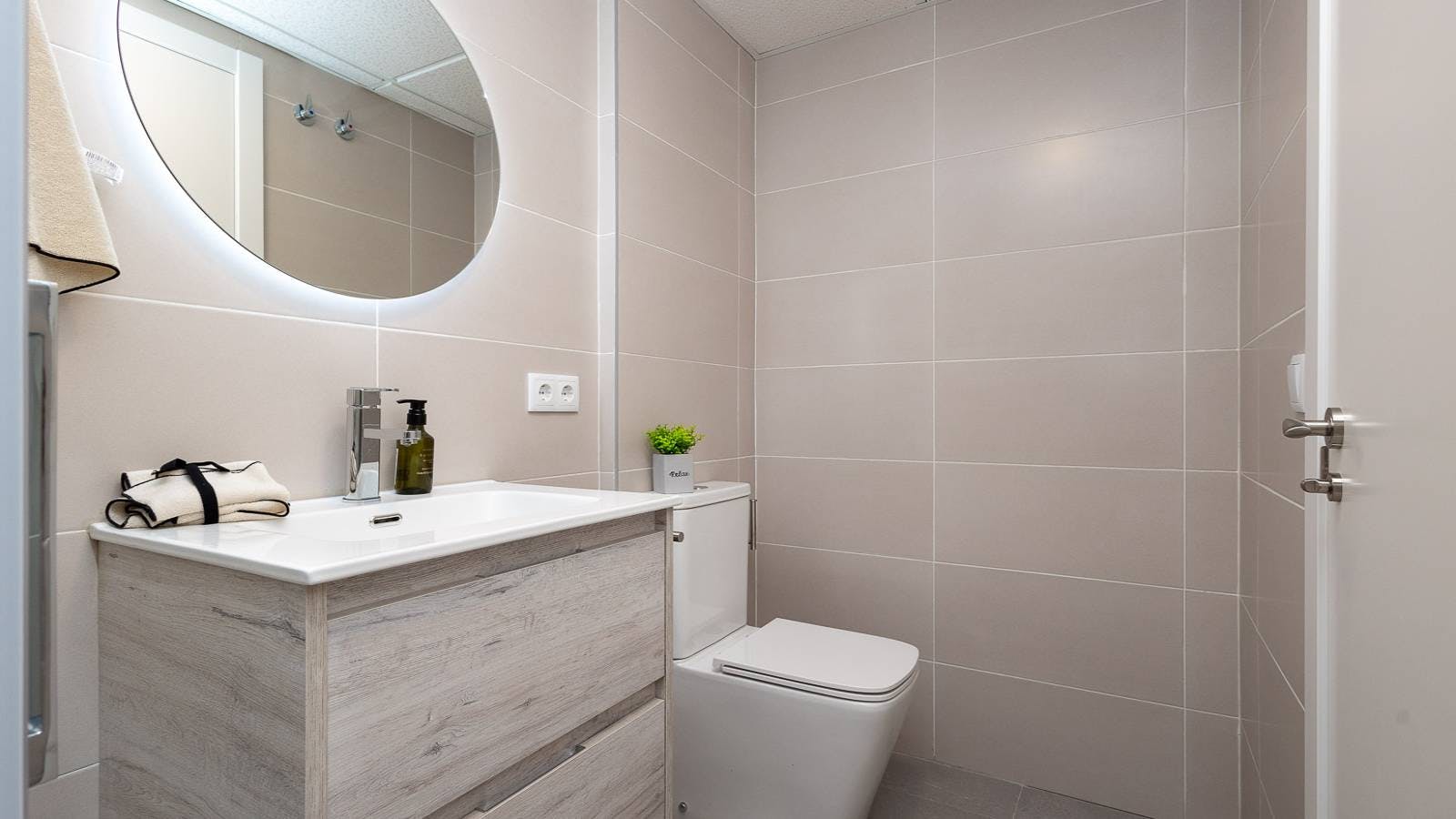 Apartment Valencia, 1 bed, 11m² — photo 5