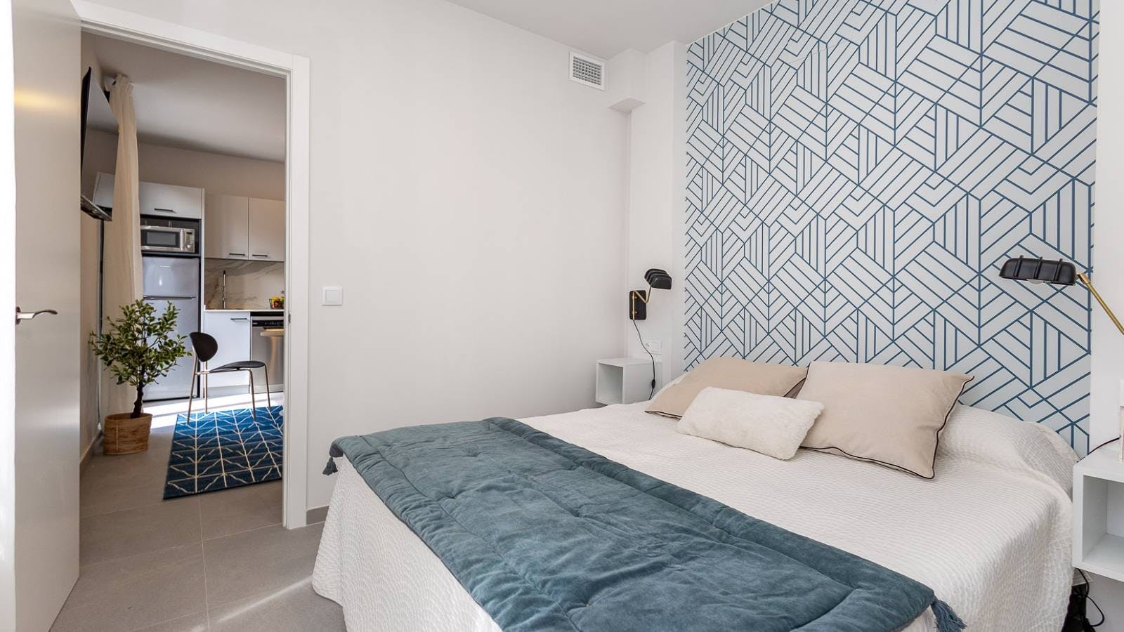 Apartment Valencia, 1 bed, 11m² — photo 7