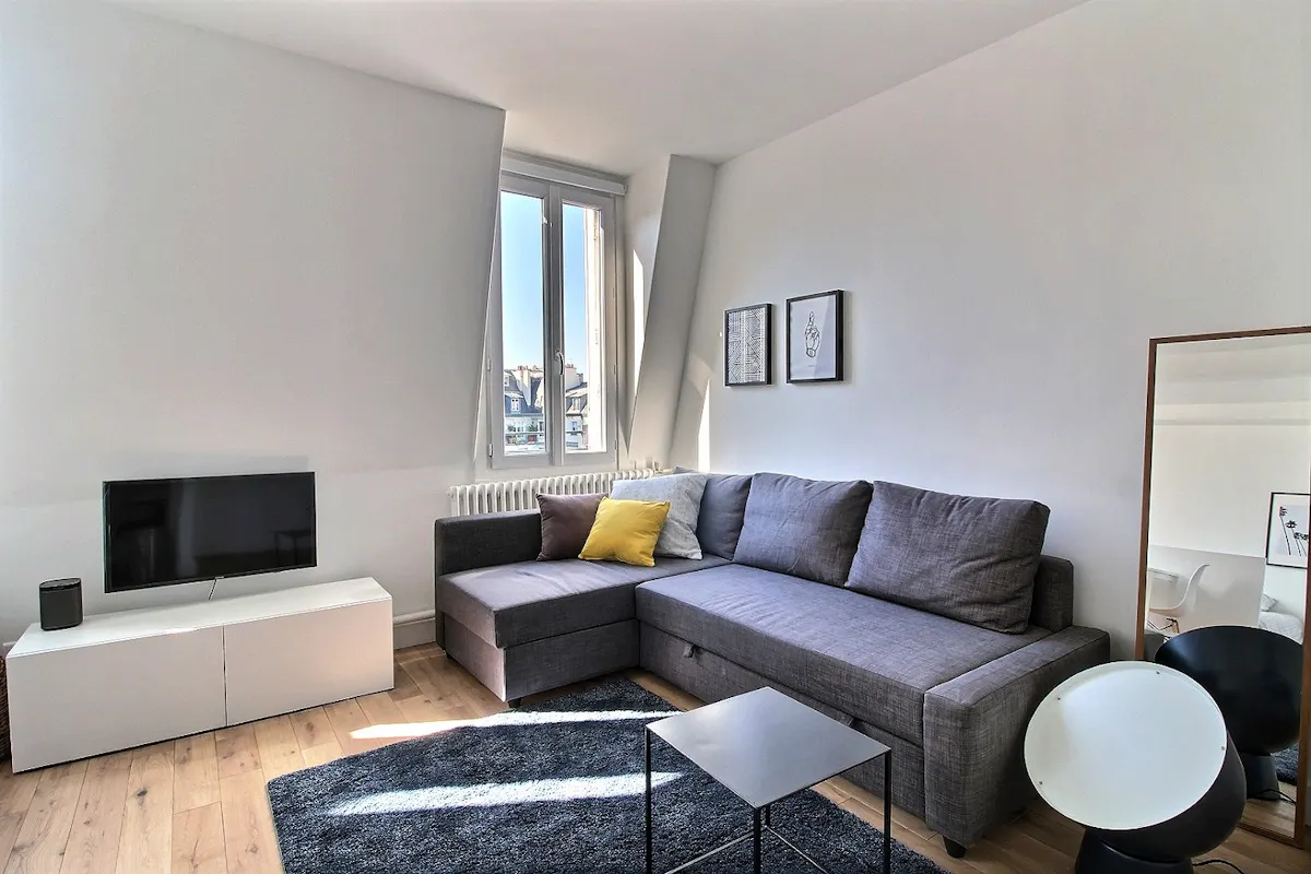 1-Bedroom Apartment in Rue du Cirque, Paris (1620907) ROOM