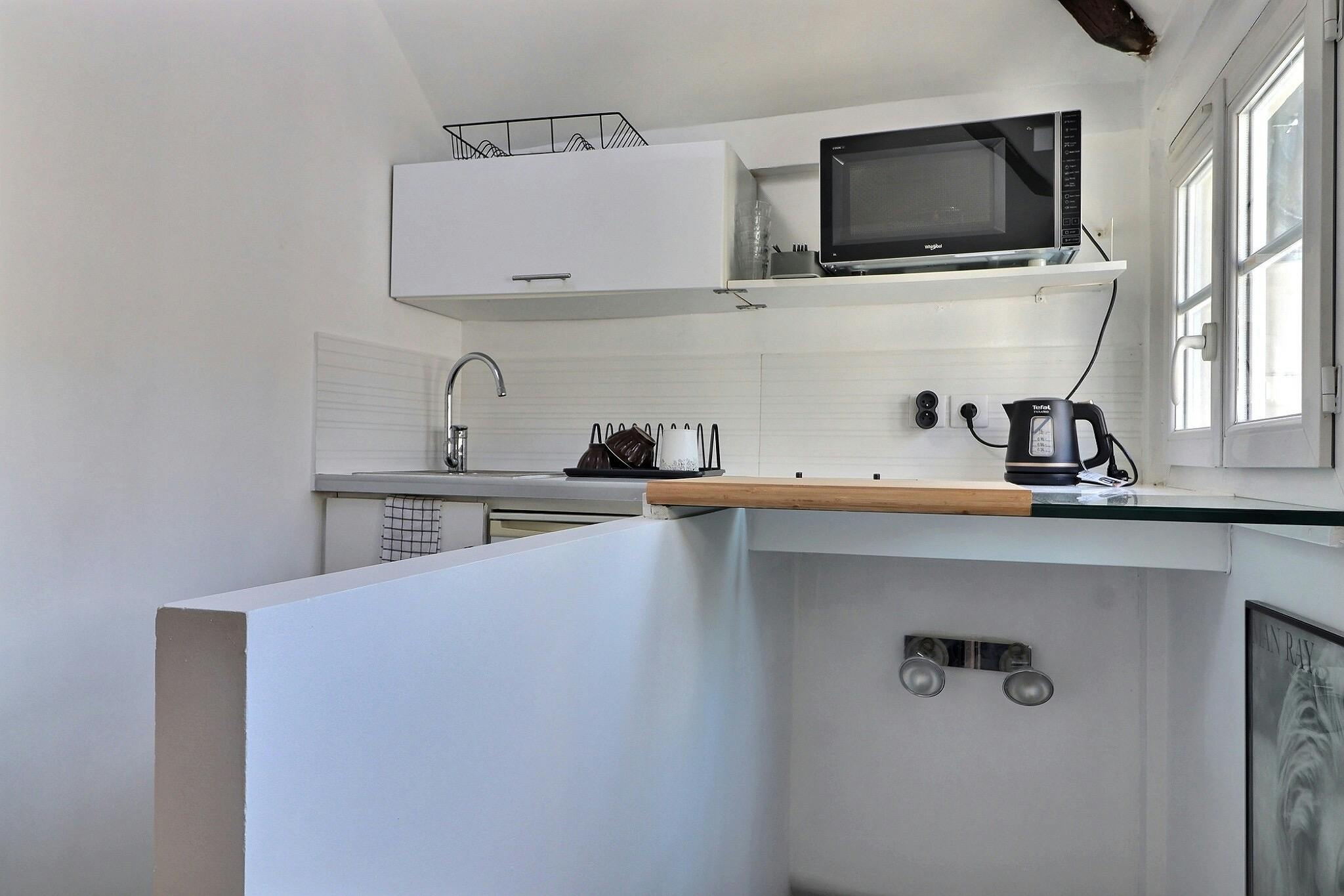 1-Bedroom Apartment in Rue Charlot, Paris (1620915) room image 10