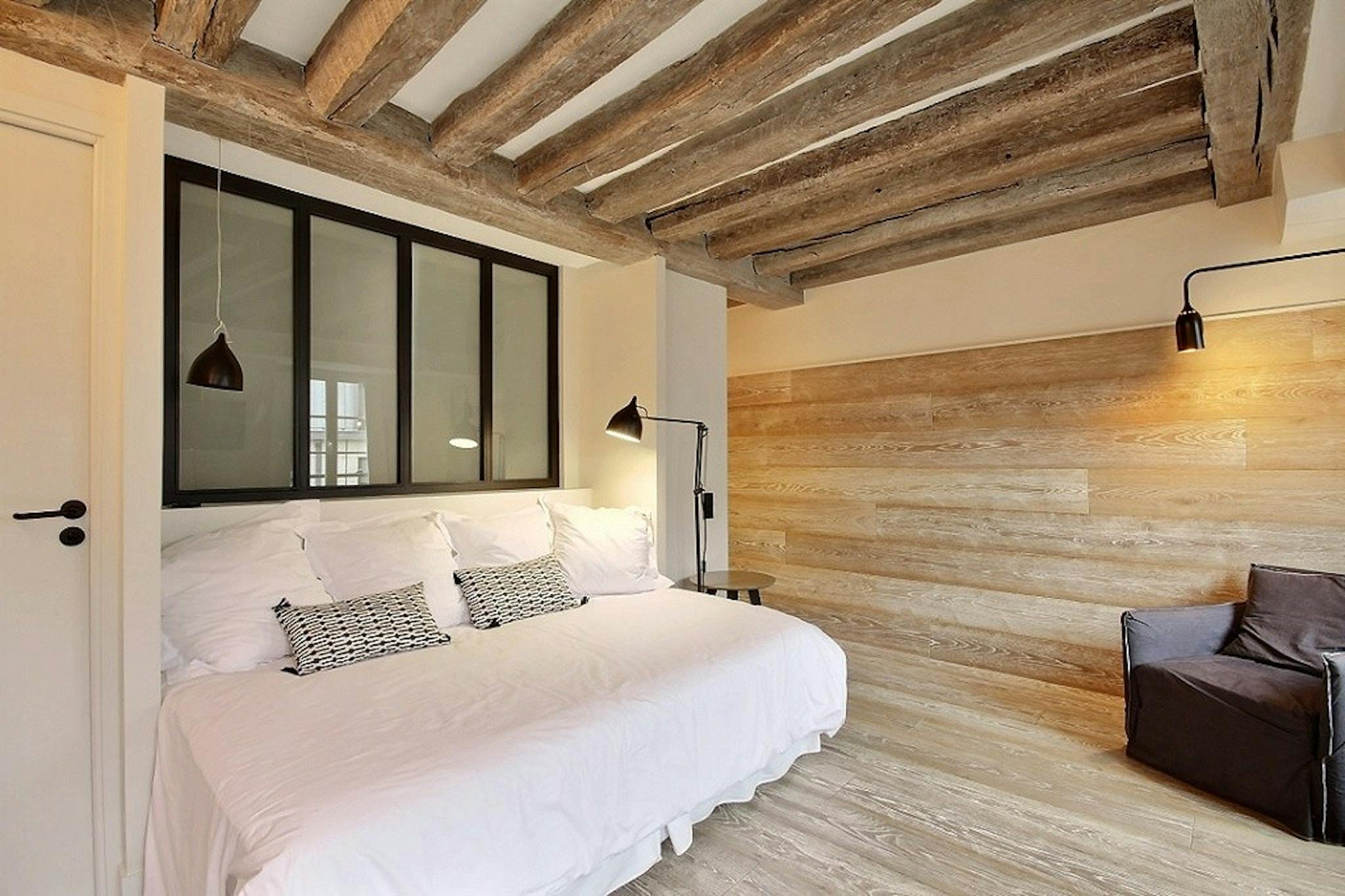 Rue Saint-Honoré, Paris preview