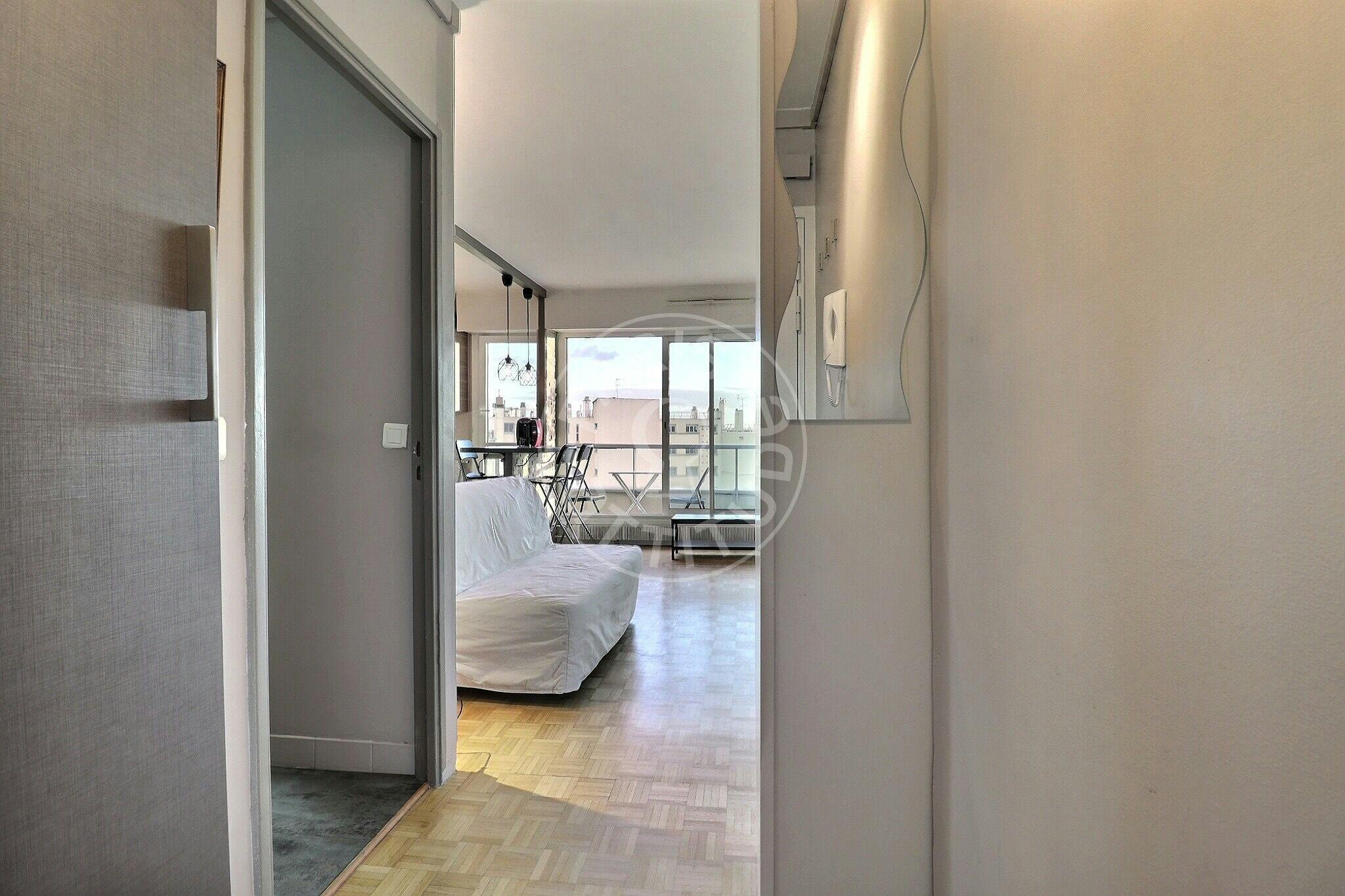 Studio for rent on Boulevard de Reuilly, Paris – pohled 4