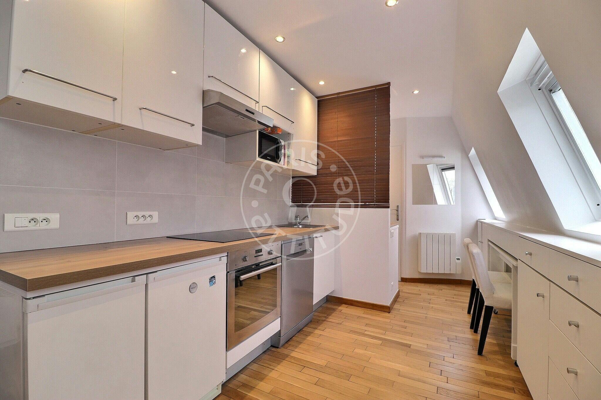 Appartement – Paris, Quartier de Rochechouart - Plus