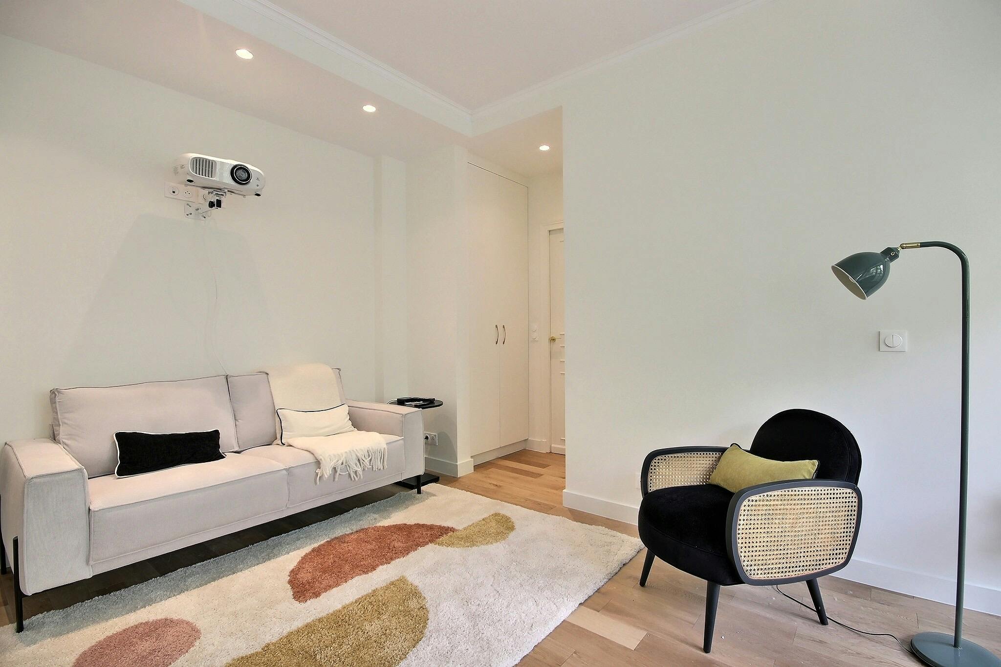 Rue de Longchamp, Neuilly-sur-Seine preview