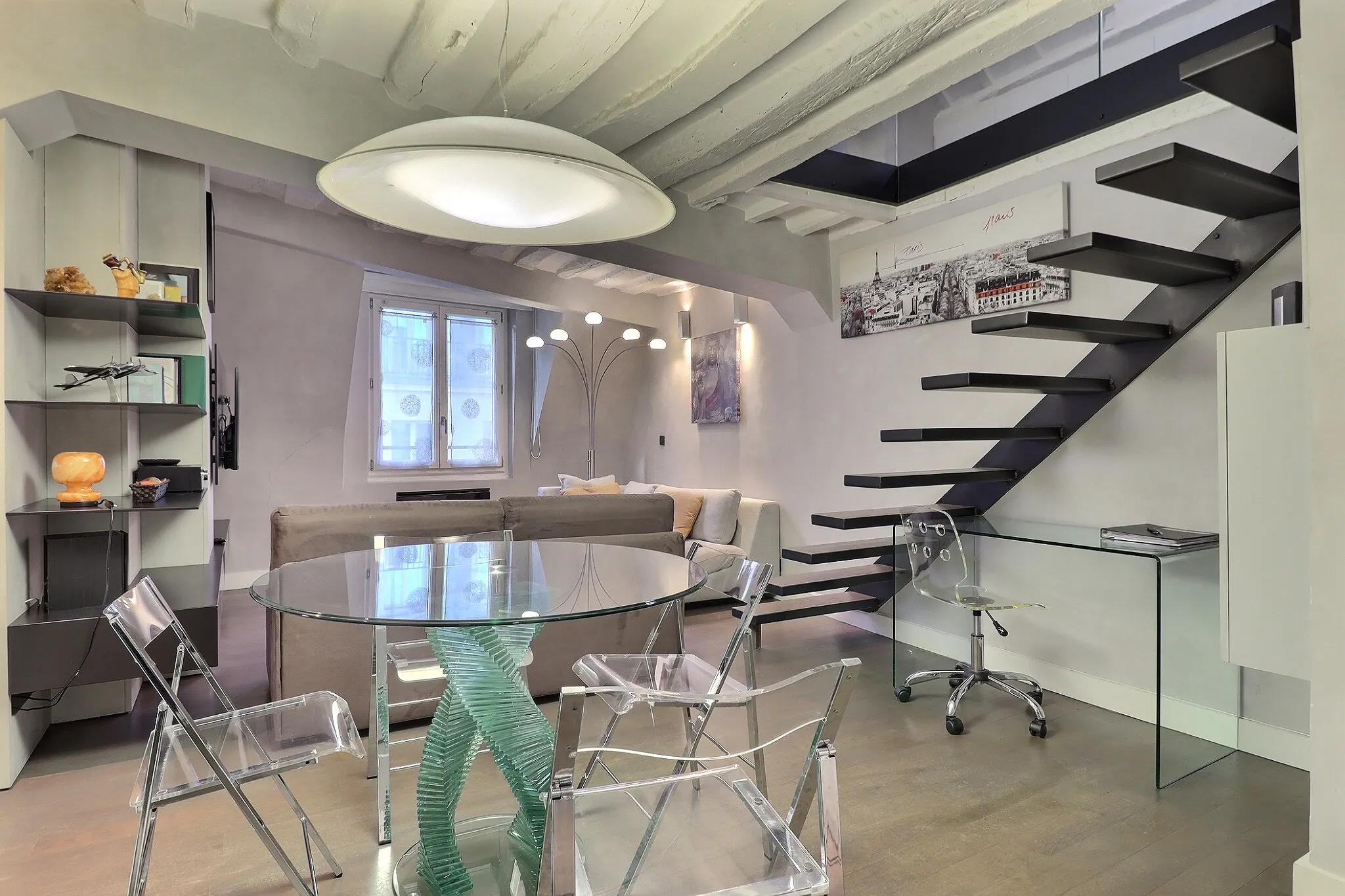 Rue Saint-Honoré, Paris preview