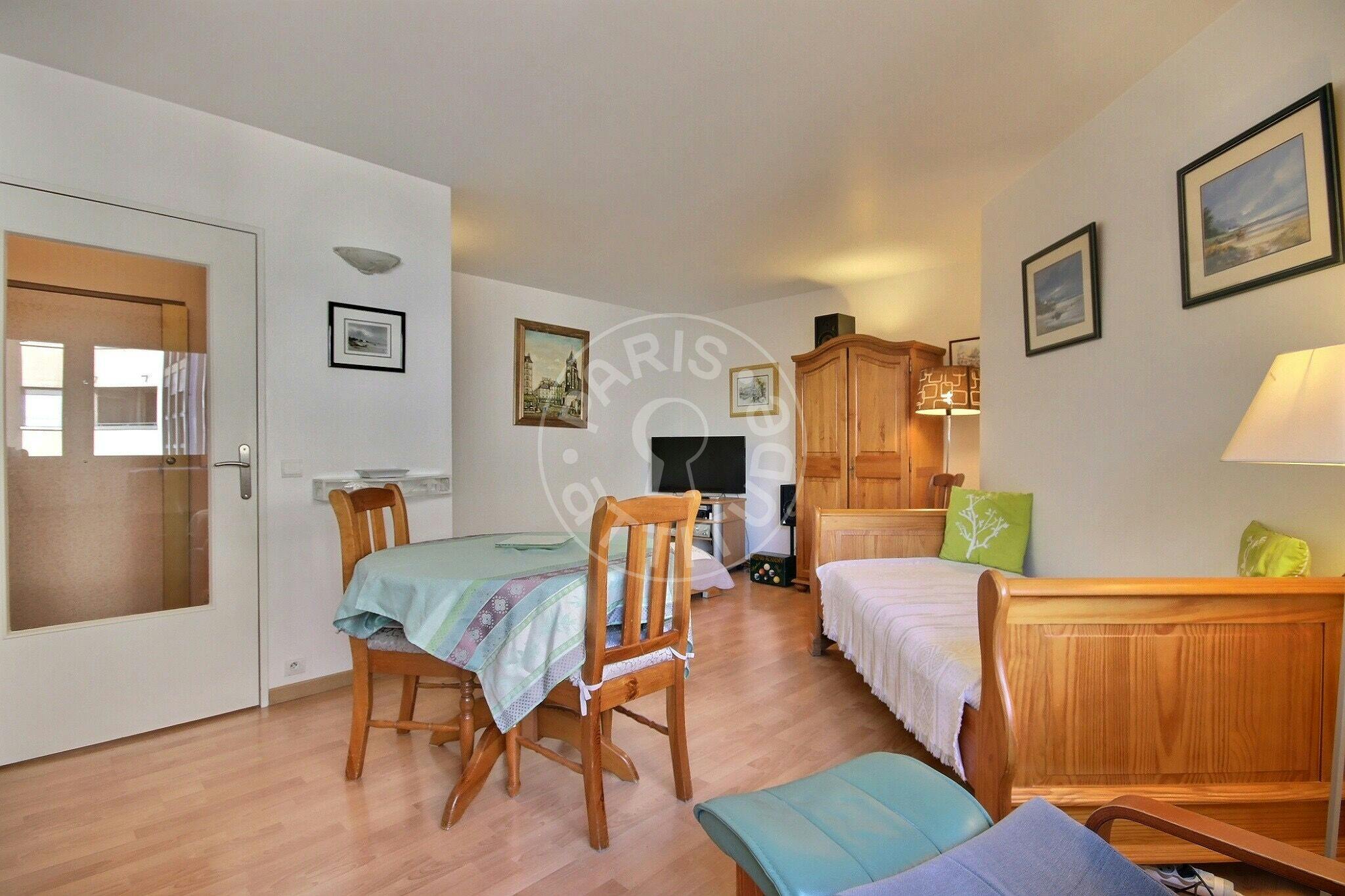 Apartment Paris — photo 9