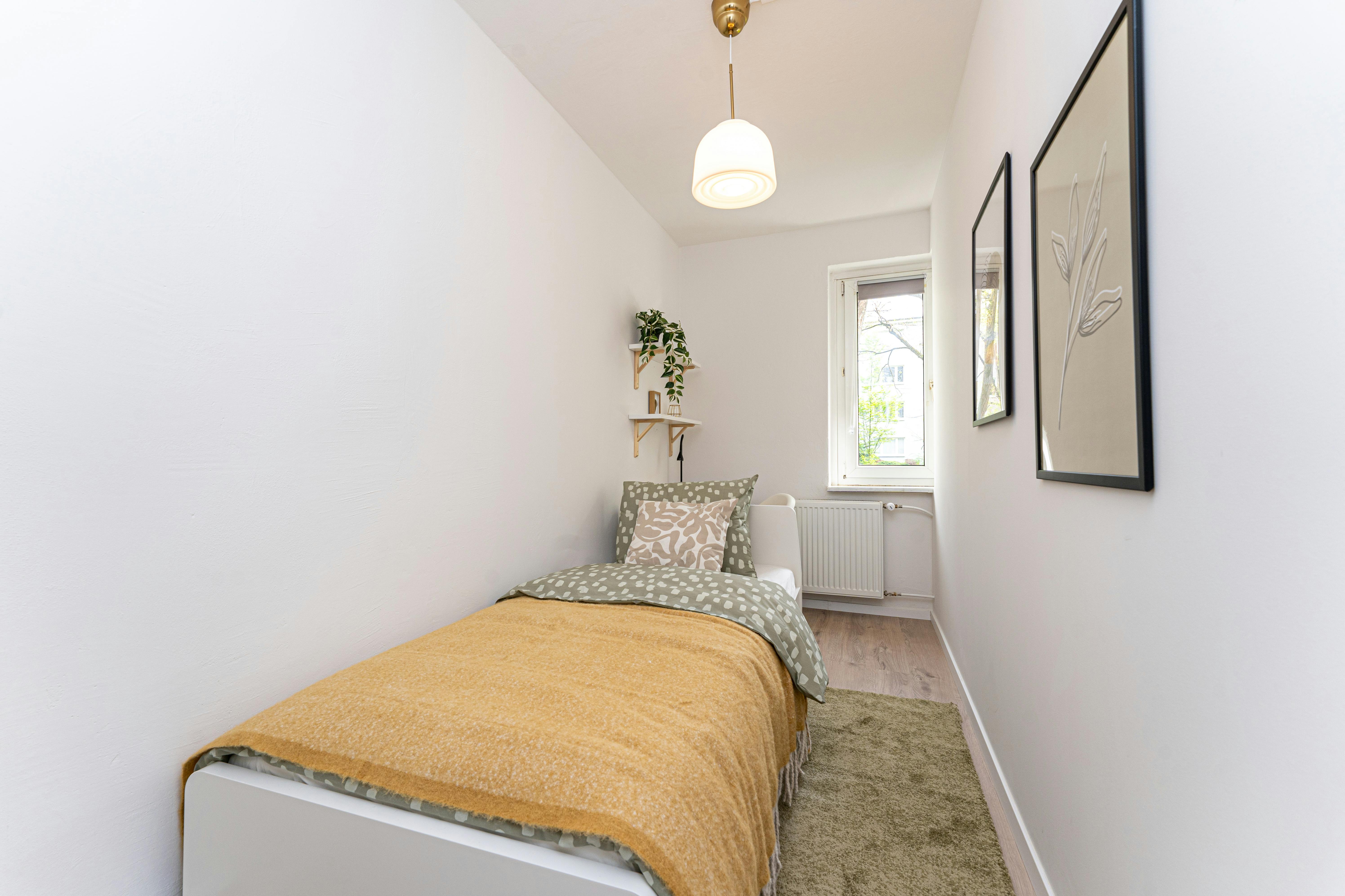 Platanenweg, Berlin preview