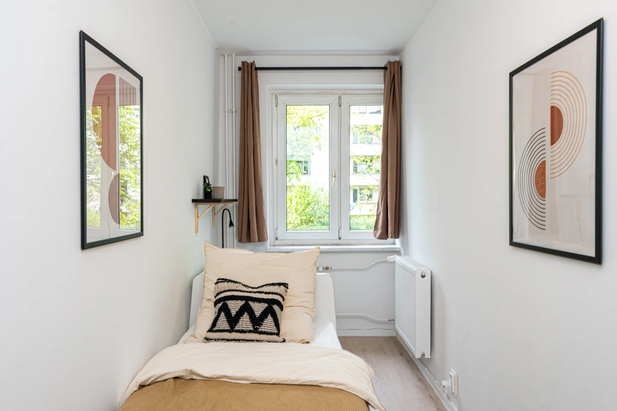 Platanenweg, Berlin preview