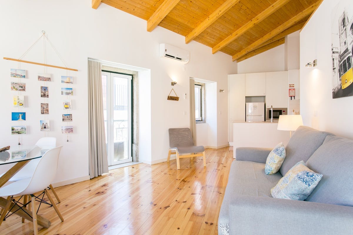 Apartment for rent for €4,500 per month in Lisbon, Travessa dos Pescadores