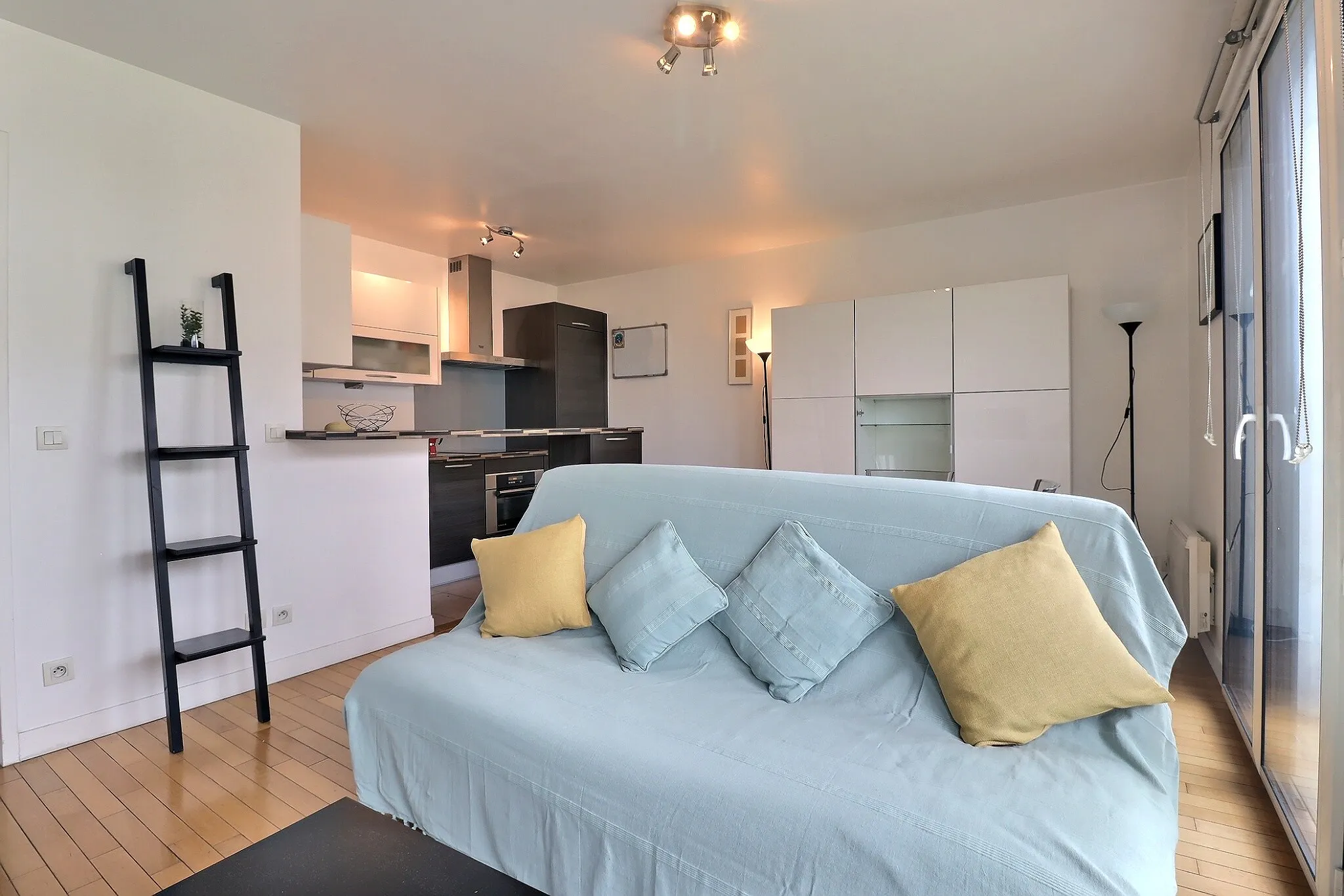 1-Bedroom Apartment in Boulevard Diderot, Paris (1621189) ROOM 3