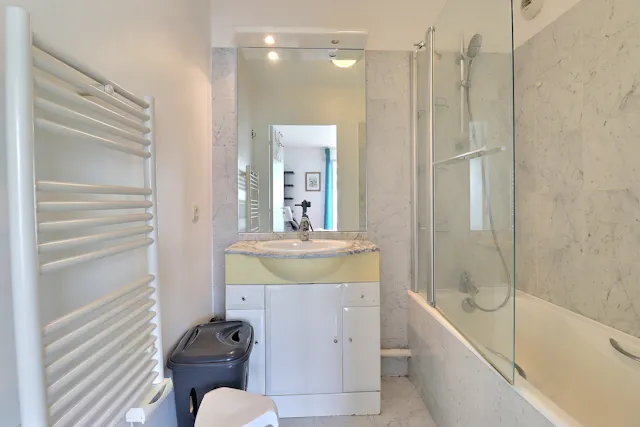 1-Bedroom Apartment in Boulevard Diderot, Paris (1621189) room image 2