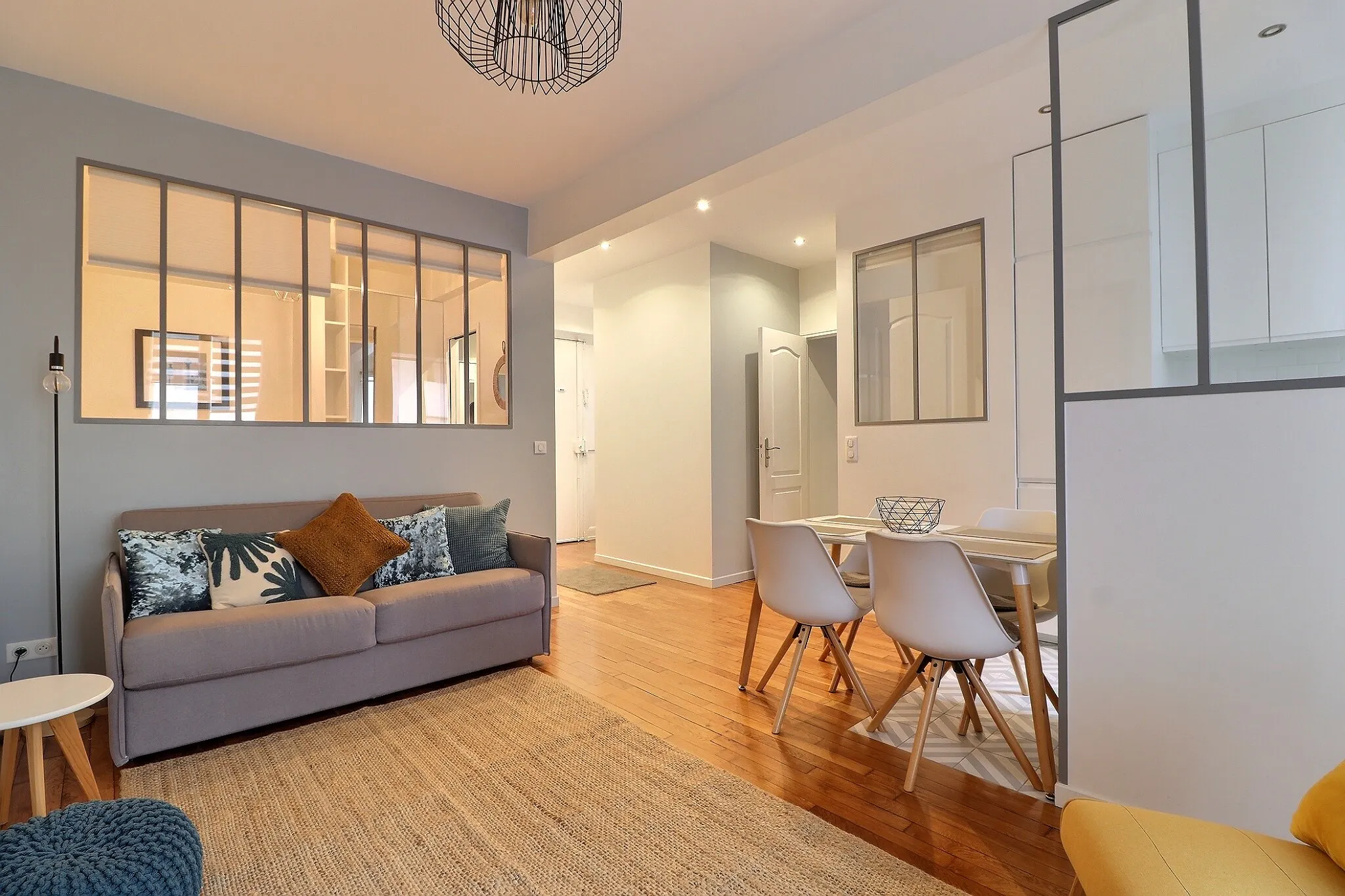 Boulevard Voltaire, Paris preview