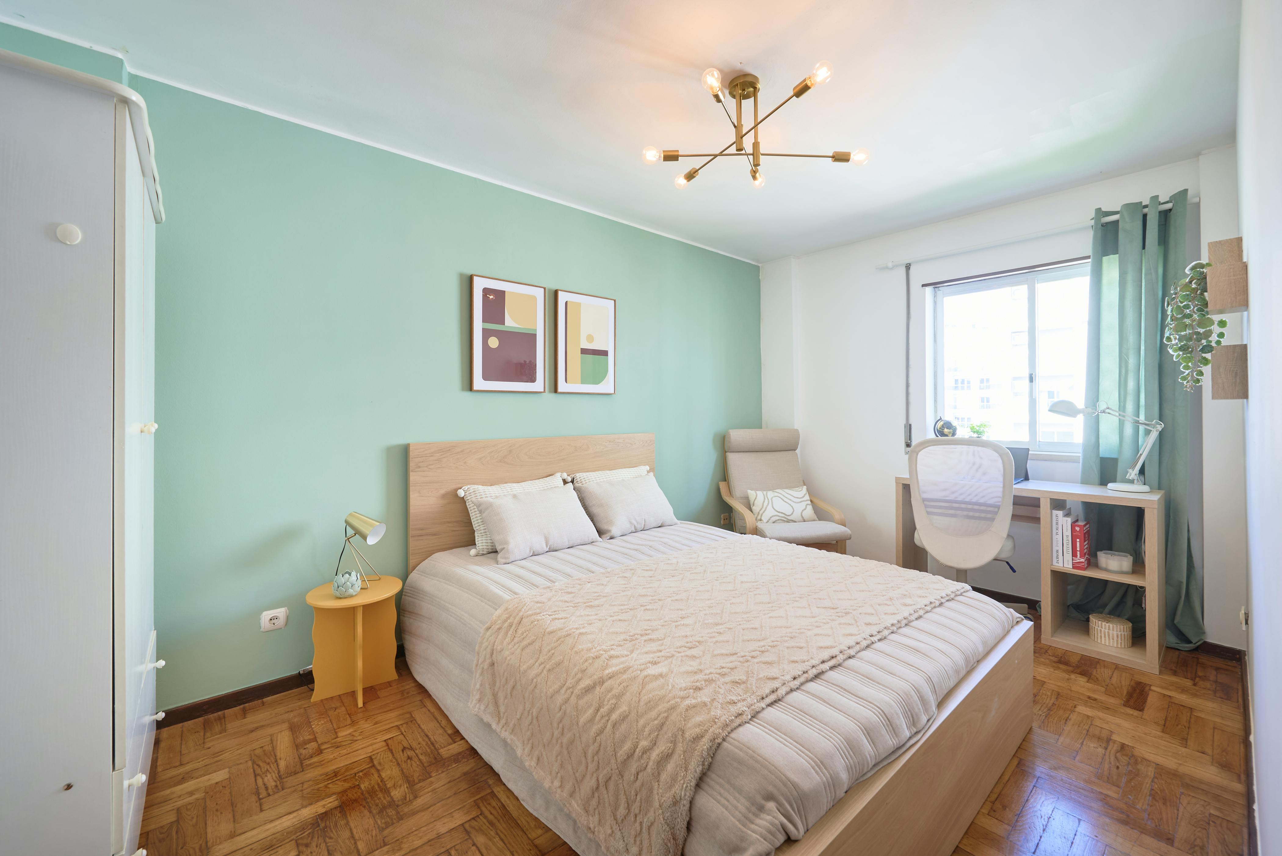 Private room for rent for €630 per month in Lisbon, Rua Engenheiro Caldeira Rodrigues