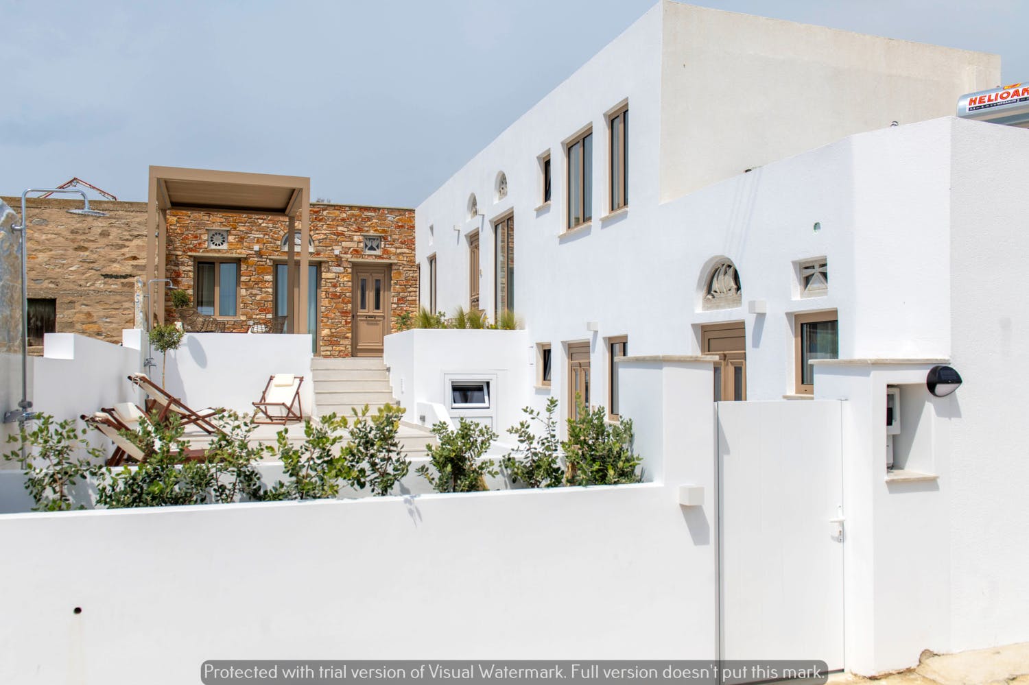 House for rent for €5,000 per month in Tínos, Leoforos Stavrou Kionion