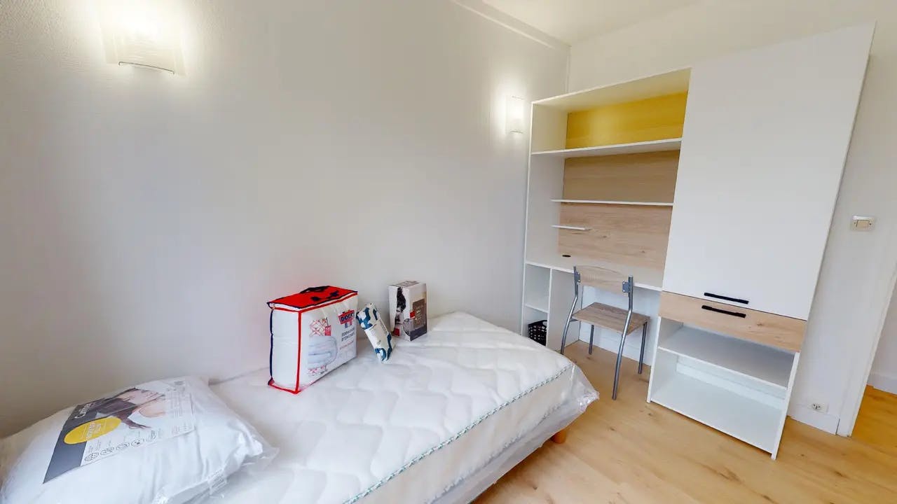 WG-Zimmer zu mieten für 395 € pro Monat in Reims, Rue Frédéric et Irène Joliot-Curie
