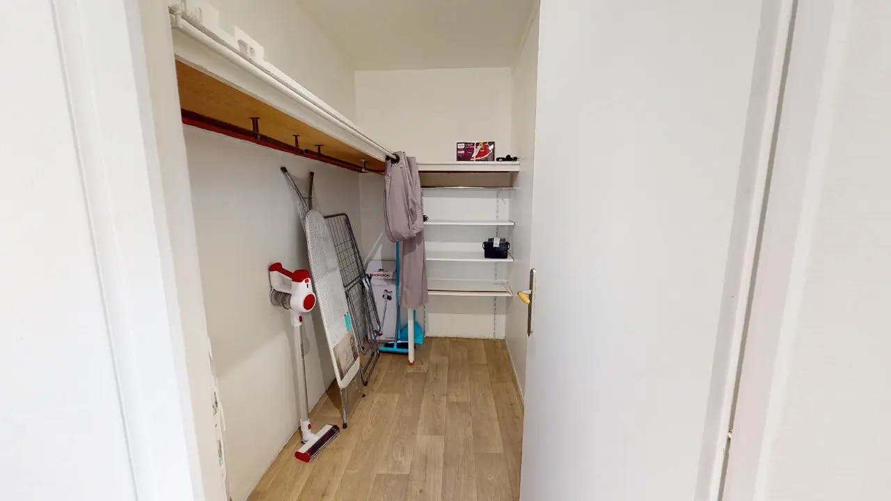 Private room in Rue Frédéric et Irène Joliot-Curie, Reims (1621431) room image 6