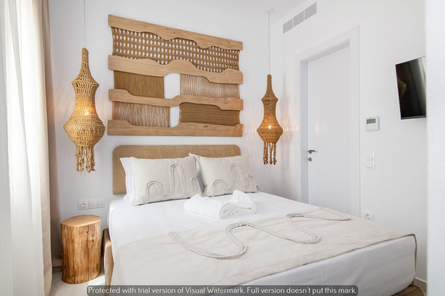 House for rent for €5,000 per month in Tínos, Leoforos Stavrou Kionion