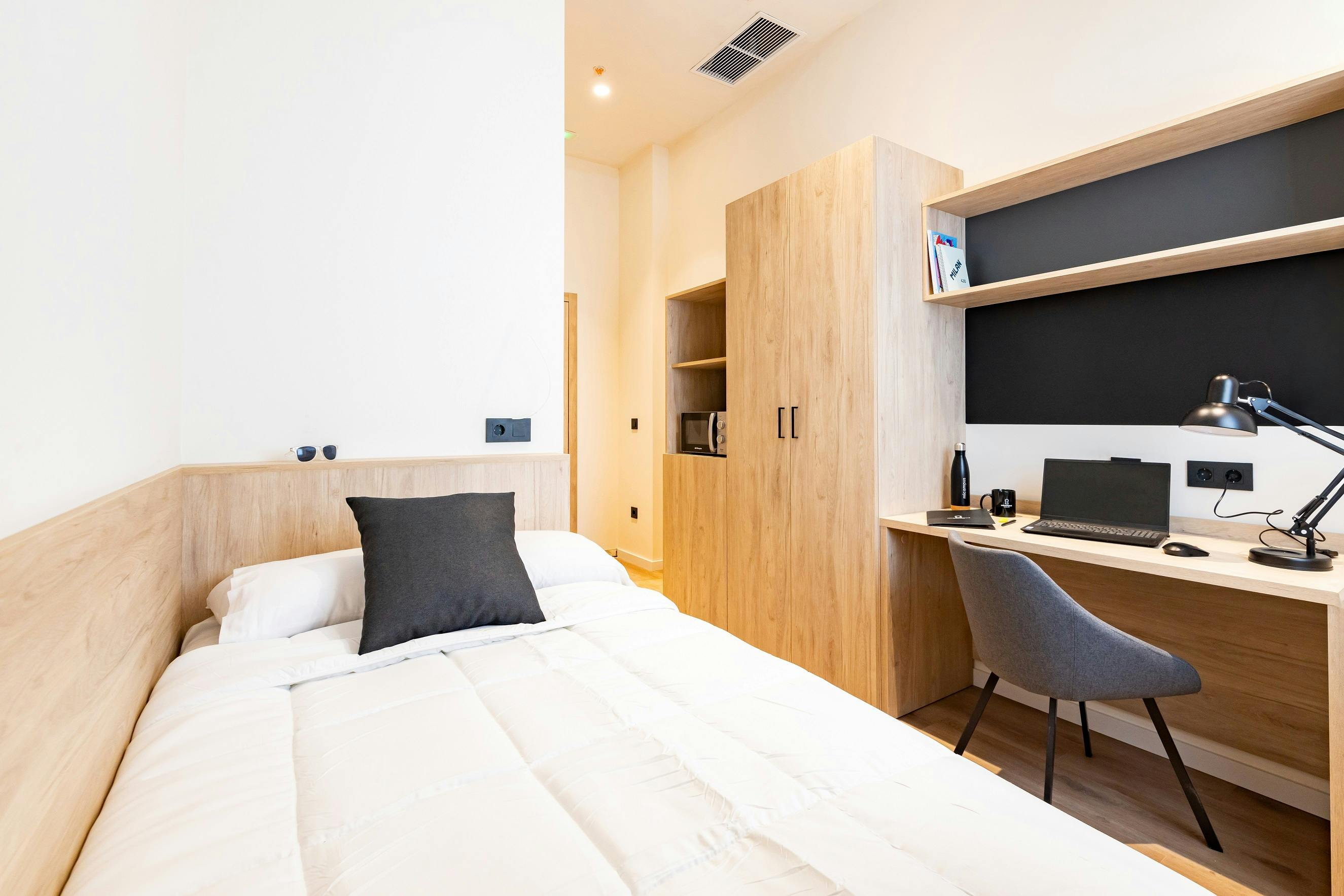 Chambre privée à louer pour 890 €/mois à La Ñora, Calle Sierra Pico del Aguila