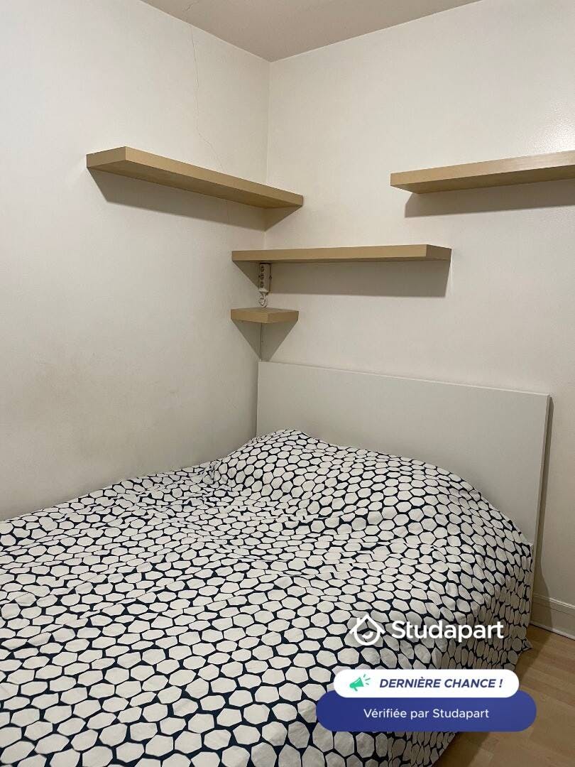 Apartment for rent for €945 per month in Paris, Rue du Pélican