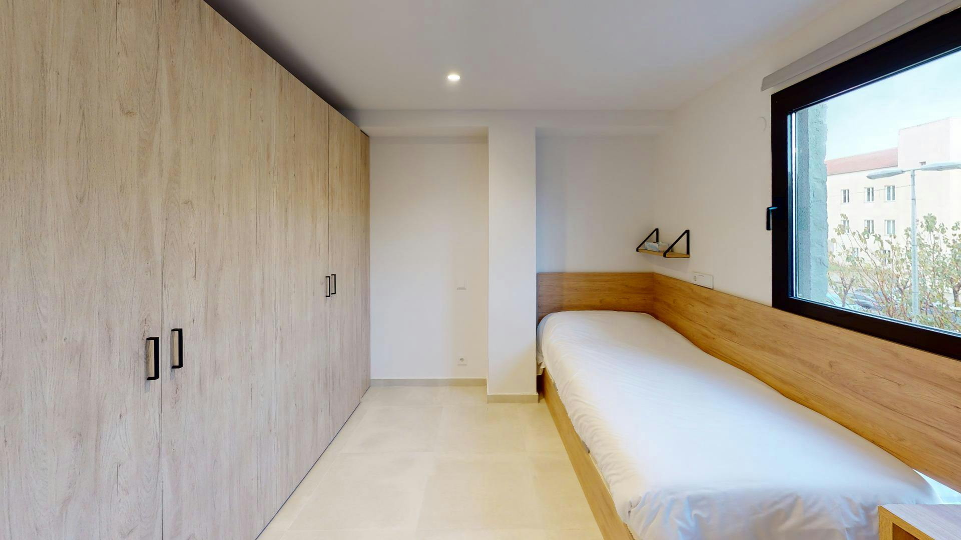 Shared room for rent for €426 per month in Cartagena, Calle Sor Francisca Armendáriz