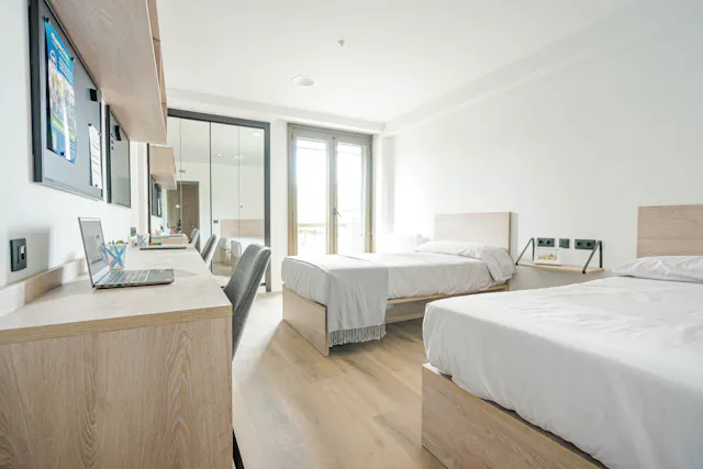 Shared room in Plaza Occidente, Oviedo (1621578) room image 1