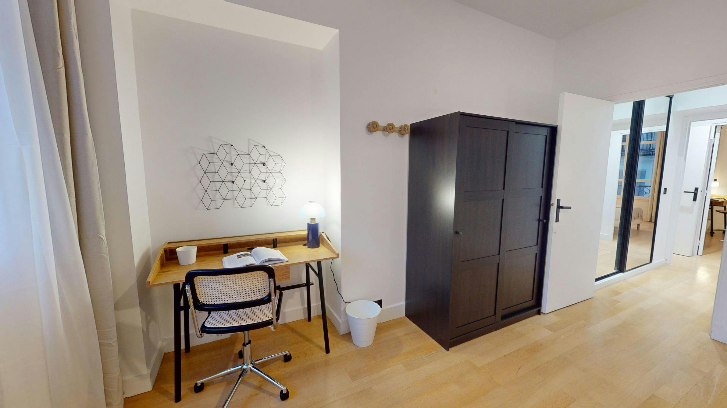 Single room Paris, 1 bed, 20m² — photo 5