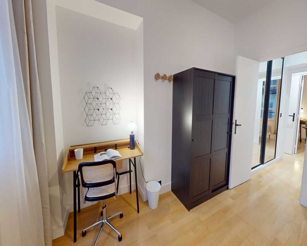 Single room Paris, 1 bed, 20m² — photo 16