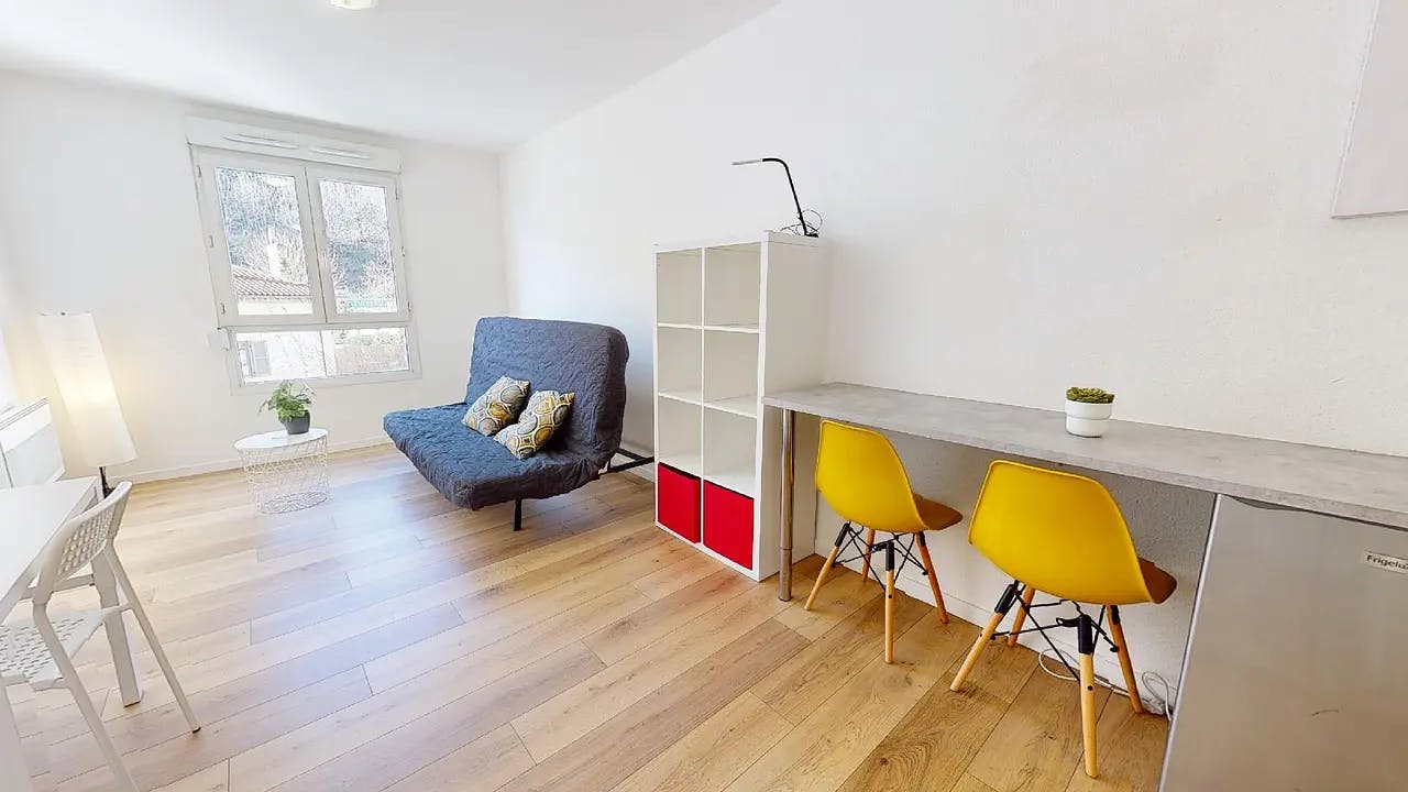 Studio à louer pour 583 €/mois à Lyon, Rue Eugène Pons