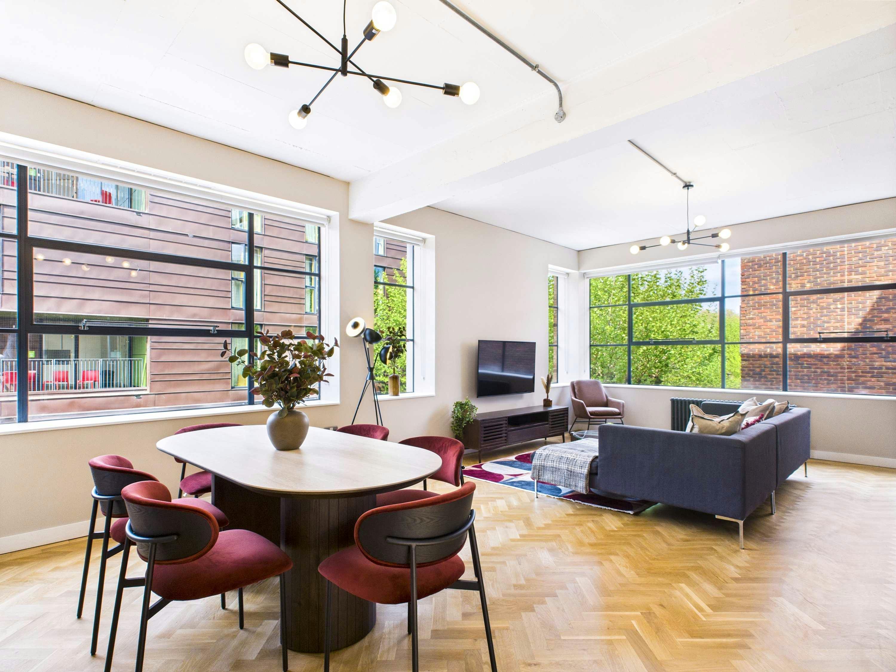Apartment London, 2 beds — photo 10
