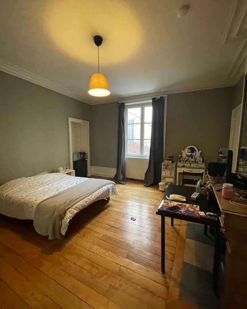 Private room in Place Bellecour, Lyon (1621816) room image 1