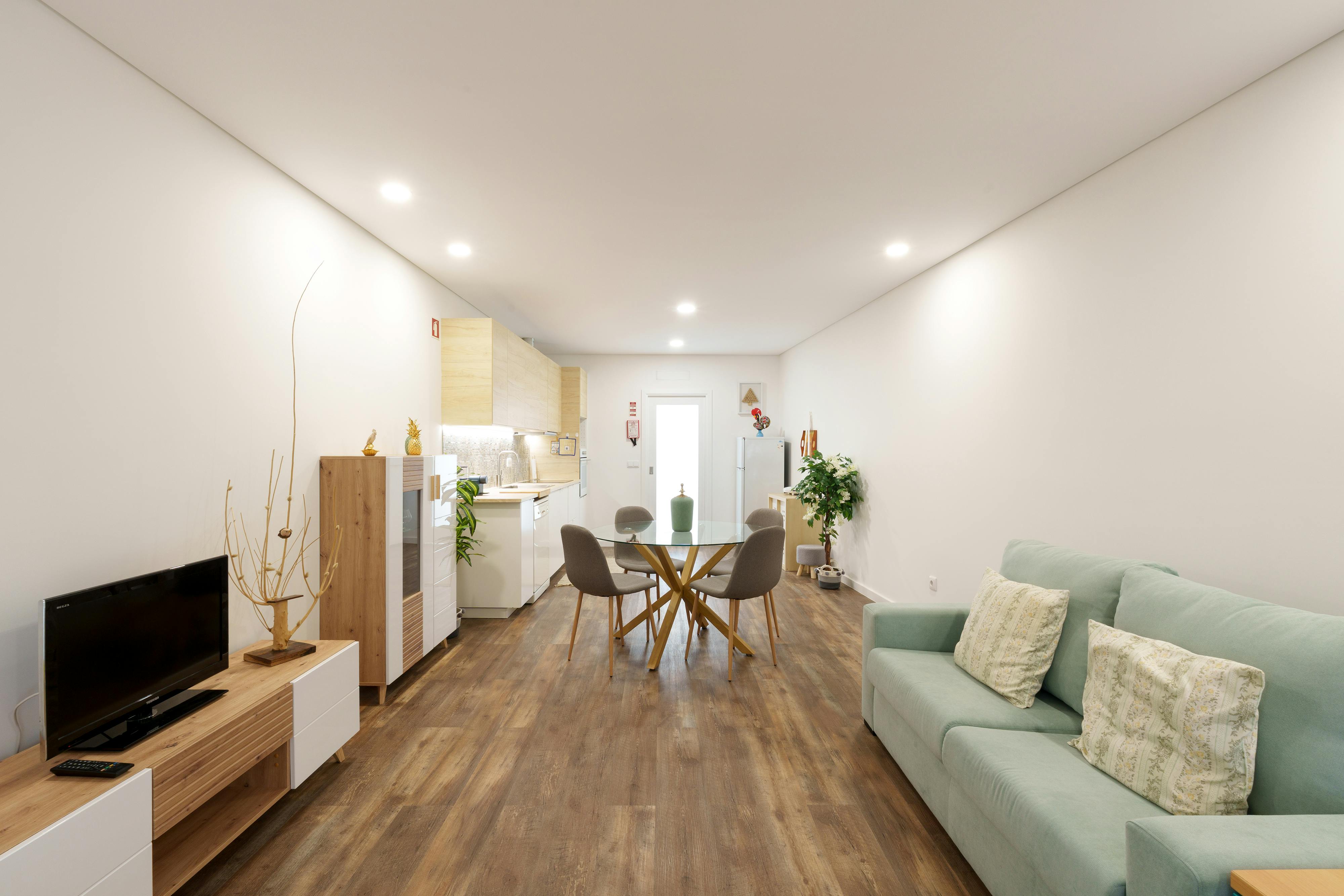 Apartment for rent for €1,000 per month in Porto, Rua da Estação