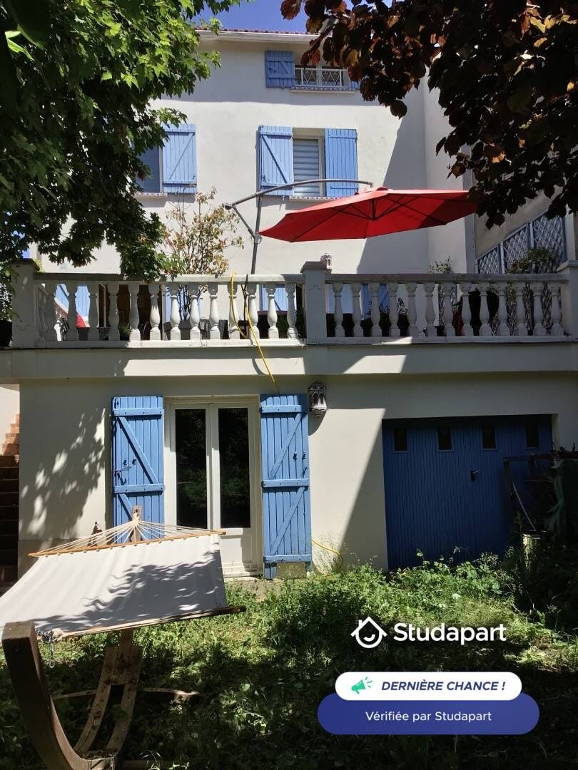 Private room for rent for €619 per month in Romainville, Rue Paul de Kock