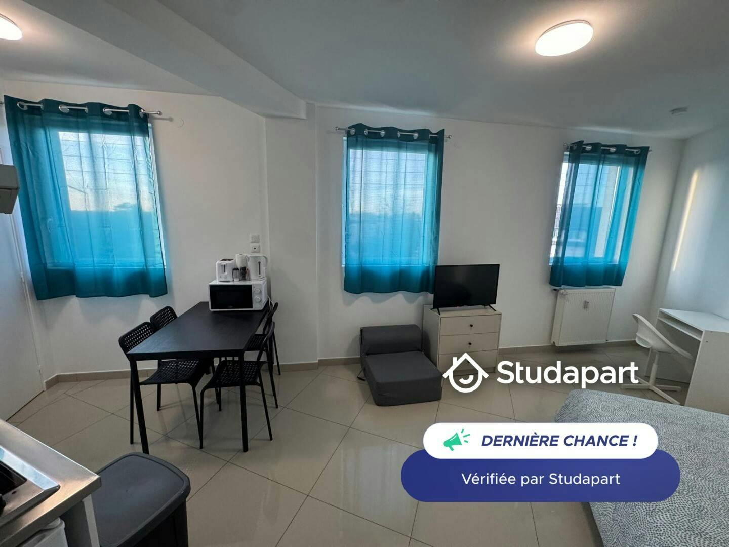 Wohnung zu mieten für 850 € pro Monat in Montfermeil, Rue du Général de Gaulle