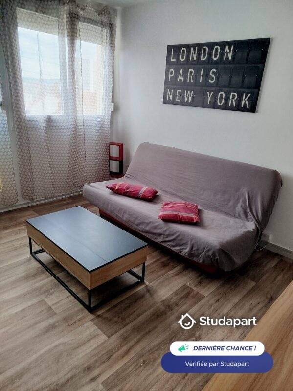 Apartment in Montluçon - View 3