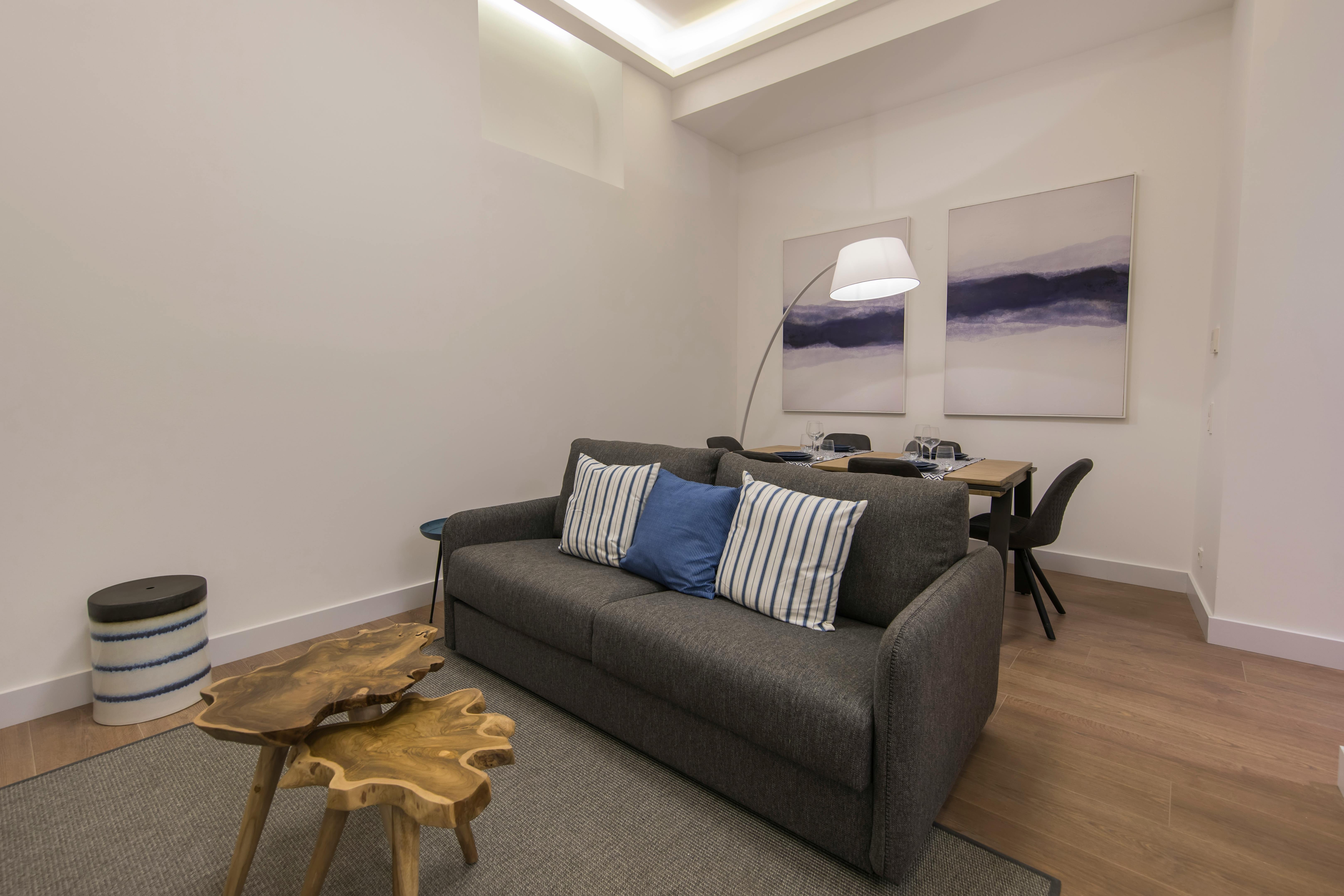 Apartment for rent for €2,000 per month in Lisbon, Rua da Boavista