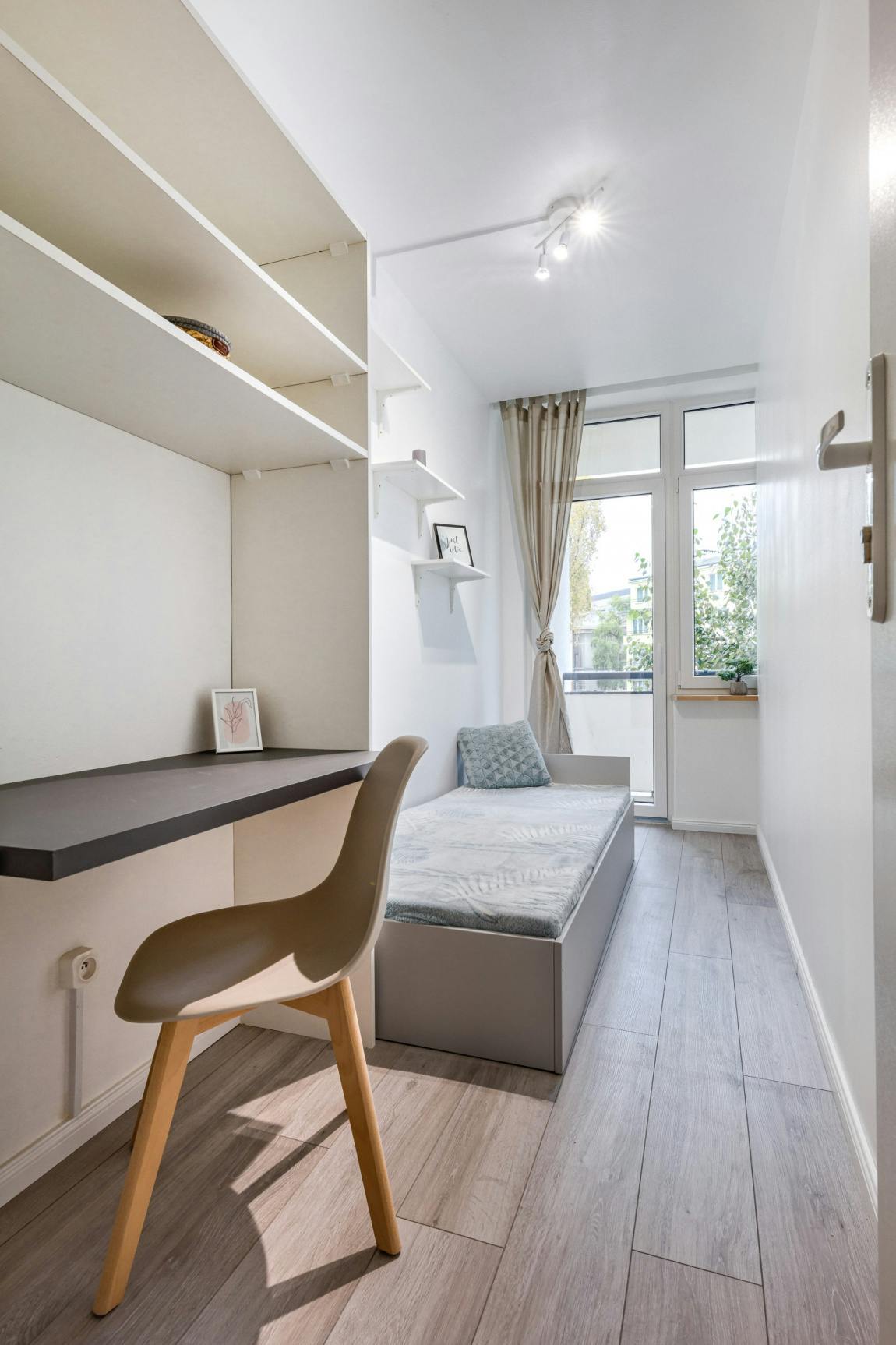 Aleja Armii Ludowej, Warsaw preview