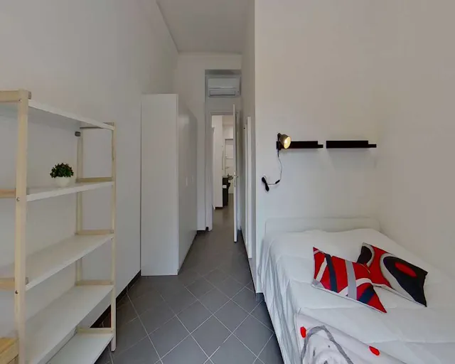 Private room in Via Gualtiero Castellini, Rome (1622206) room image 2
