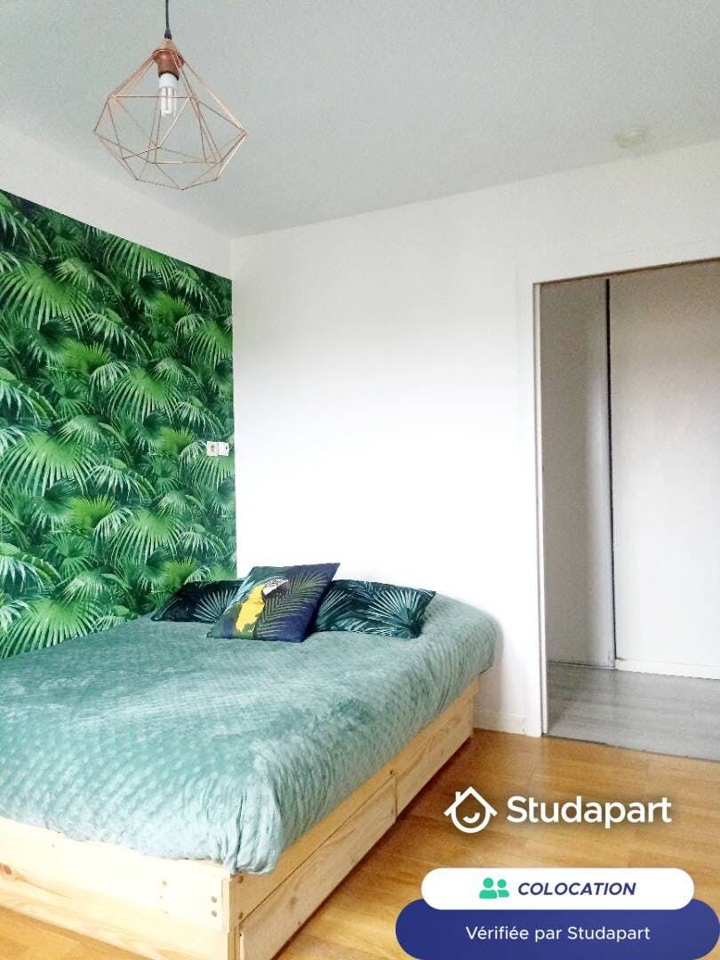 Chambre privée à louer pour 595 €/mois à Bussy-Saint-Georges, Avenue du Général de Gaulle