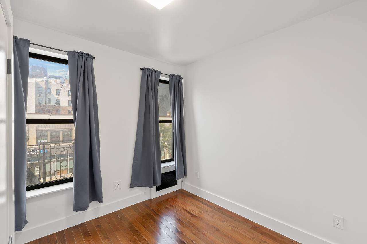 Saint Nicholas Avenue, New York City, NY preview