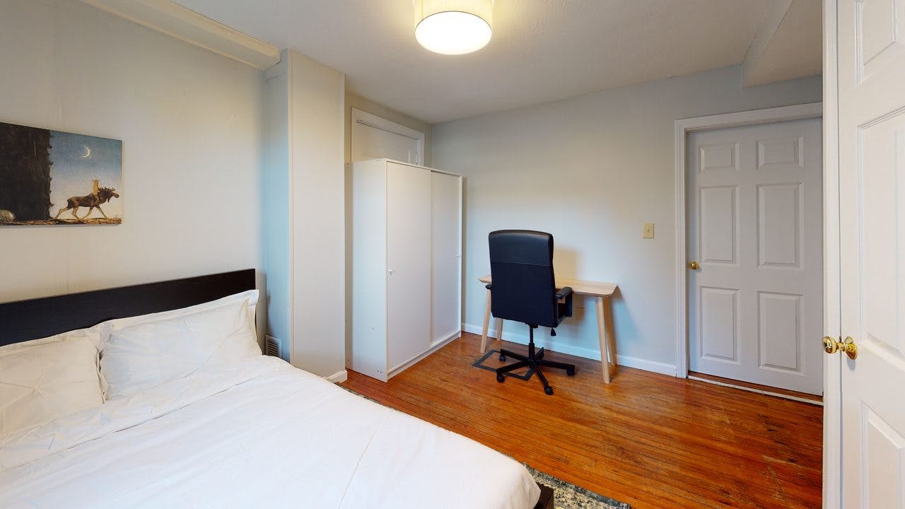 Habitación privada en alquiler por $1,861 al mes en Newton, Bacon Street