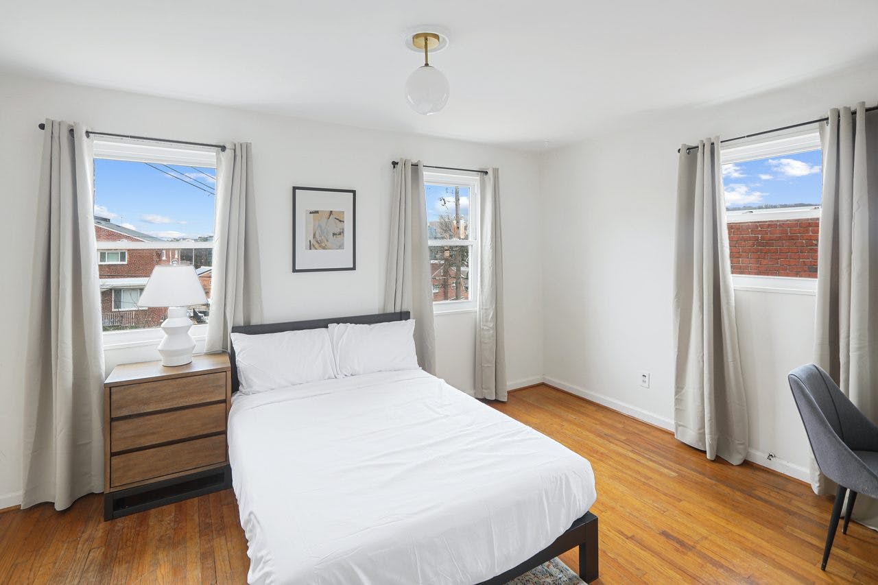 Cameră privată de închiriat pentru $1,548 pe lună în Washington, D.C., Ingraham Street Northeast